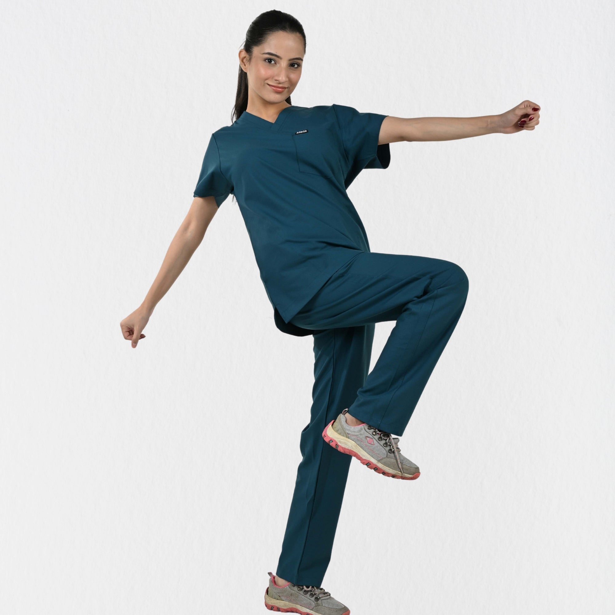 Alleda UltraFlex women's teal scrub set full outfit — independent top and bottom sizing 5-pocket bottom, best women's teal medical scrubs India 2025 2026
